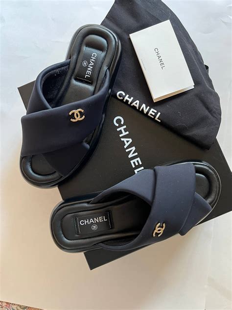 chanel puffy slides